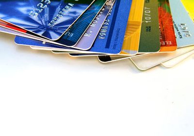 ESCROQUERIES AVEC LES CARTES BANCAIRES